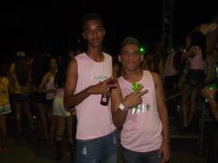 Oktober 10 Anos